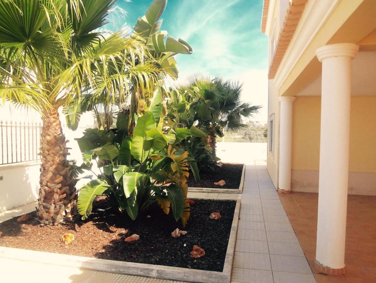 Villa Vista Mar Piscina Suites Fuzeta Kültér fotó